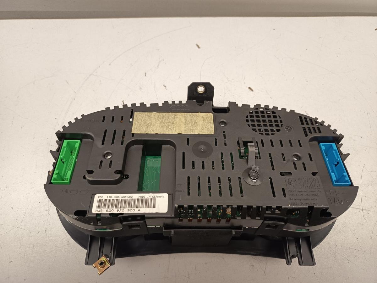Audi A2 Baujahr 2001 original Kombiinstrument Tacho 1,4L 55KW Benzin 8Z0920900A