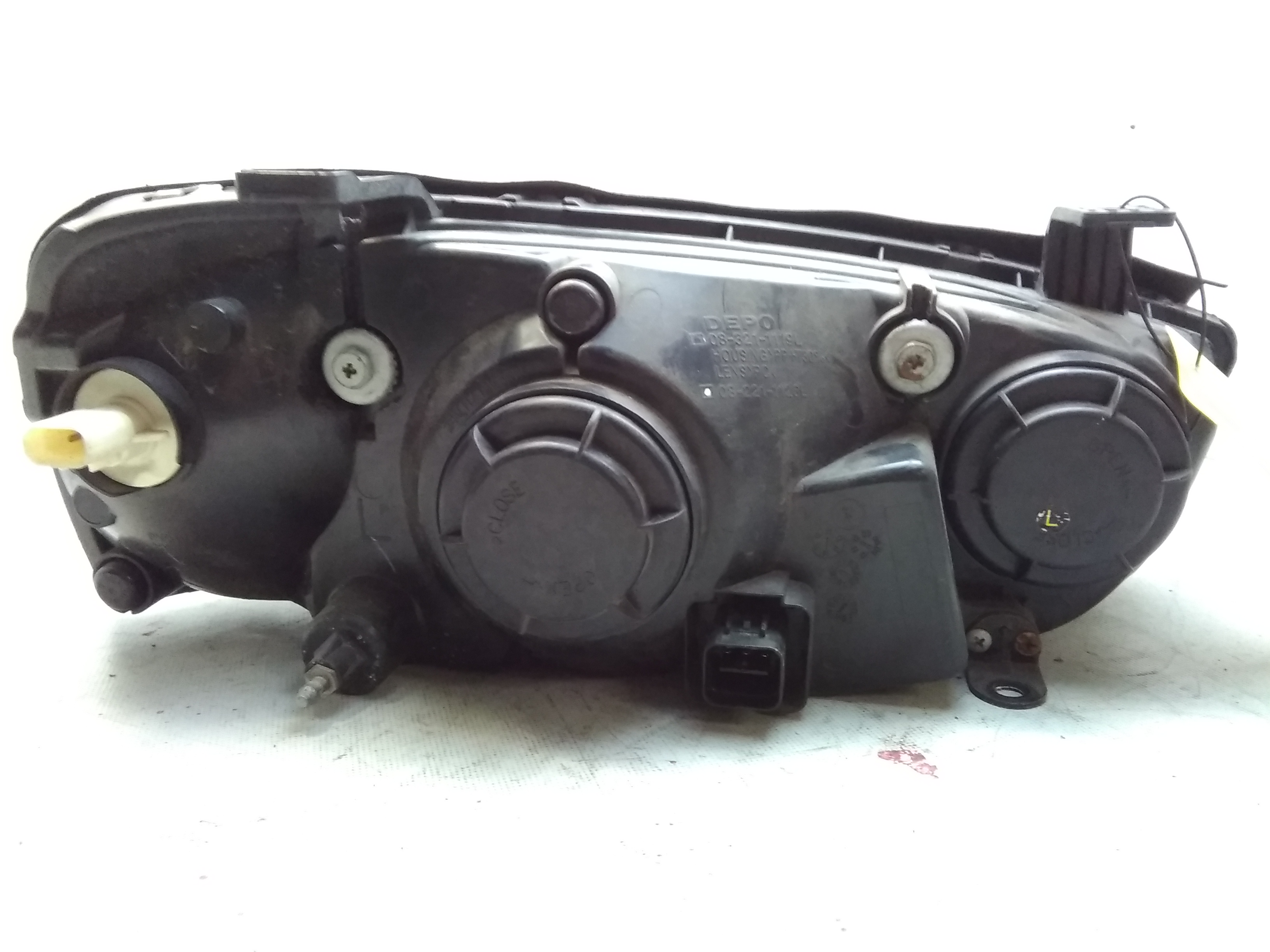 Hyundai Elantra Bj.2002 original Scheinwerfer vorn links Halogen