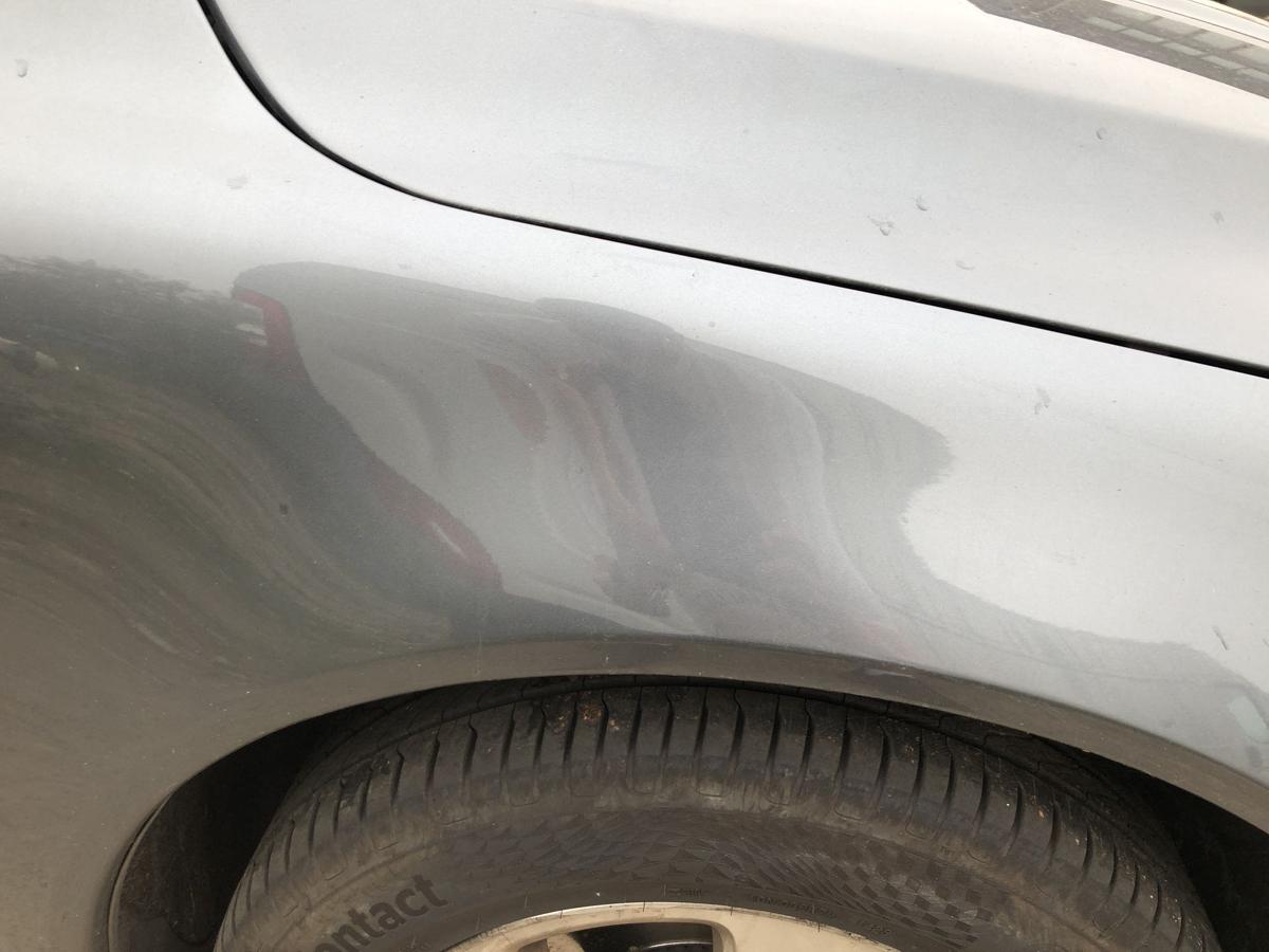 Volvo V70 Typ B Kotfl&uuml;gel vorn rechts Beifahrer Seitenwand 45500 Titanium Grey