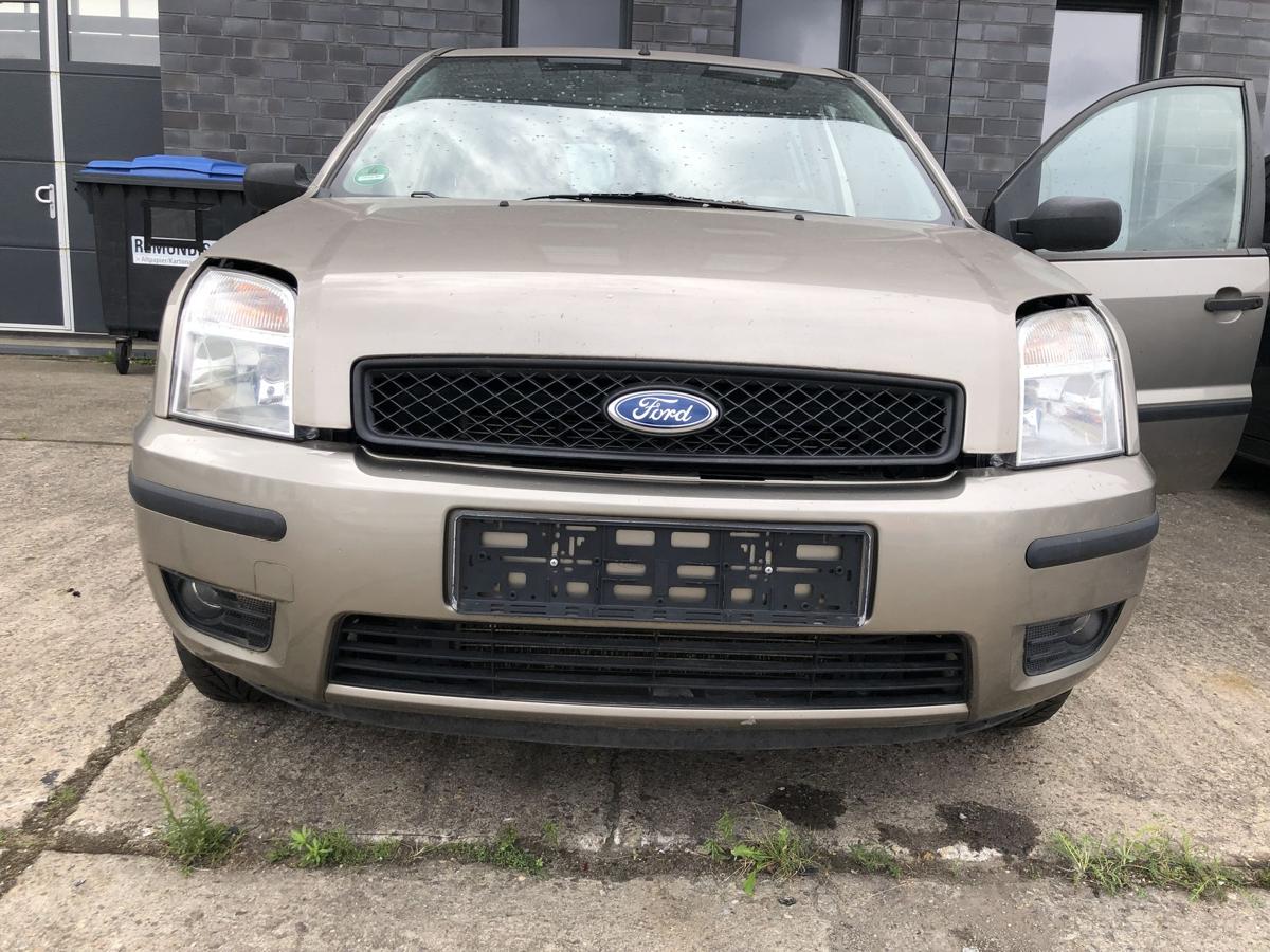 Ford Fusion JU2 Stoßfänger vorn Frontschürze Nebelscheinwerfer bis05 Sahara Met