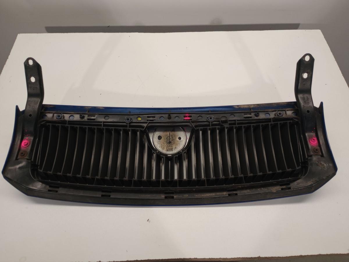 Skoda Fabia 6Y original Kühlergrill Bj.2003 dynamicblau 4590