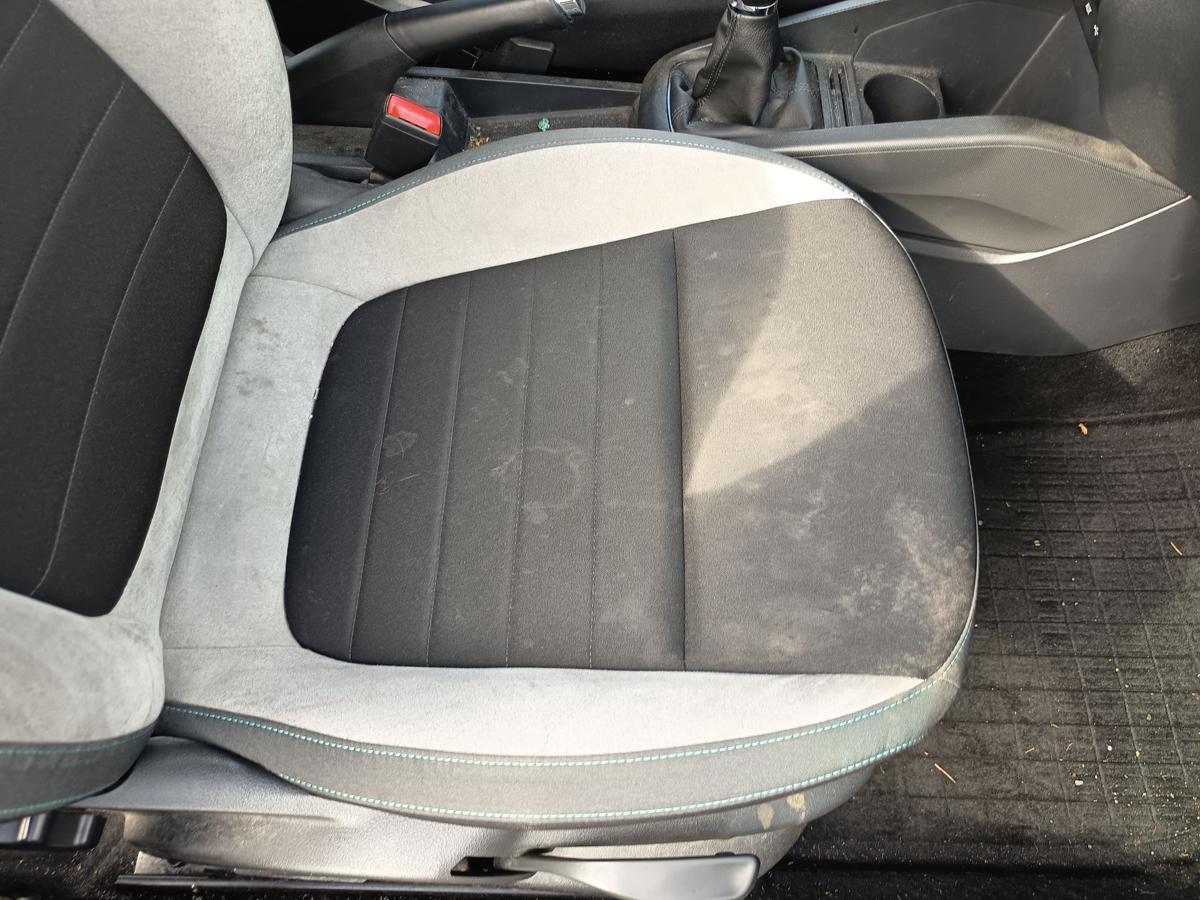 Skoda Fabia III NJ original Beifahrersitz vorn rechts Stoff/Alcantara Bj 2015