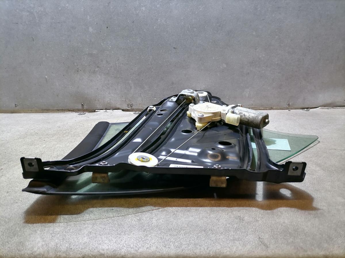 BMW E88 Seitenscheibe hinten links BJ 08-11