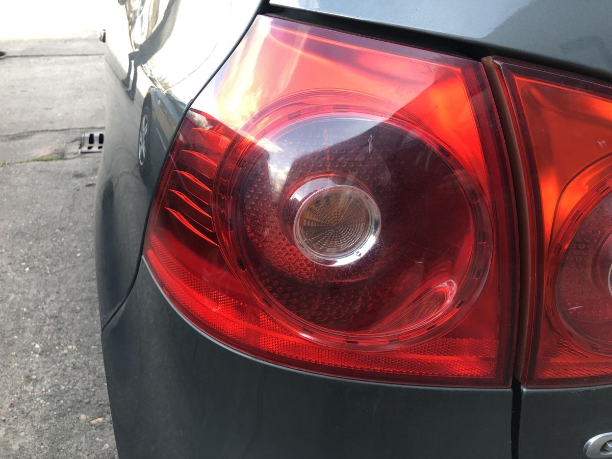VW Golf 5 V 1K R&uuml;ckleuchte links au&szlig;en Ecke R&uuml;cklicht Heckleuchte 3/5 t&uuml;rer