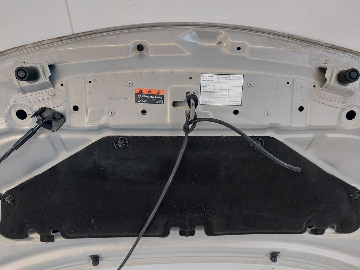 Nissan Micra K14 Motorhaube Haube Klappe Deckel vorn Besch&auml;digt KNV Warm Silver