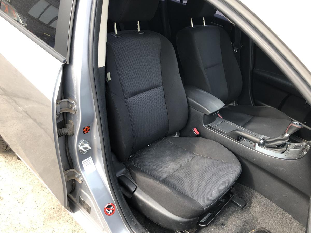 Mazda 3 Typ BL Sitz vorn rechts Beifahrersitz Stoff mit Heizung Autositz