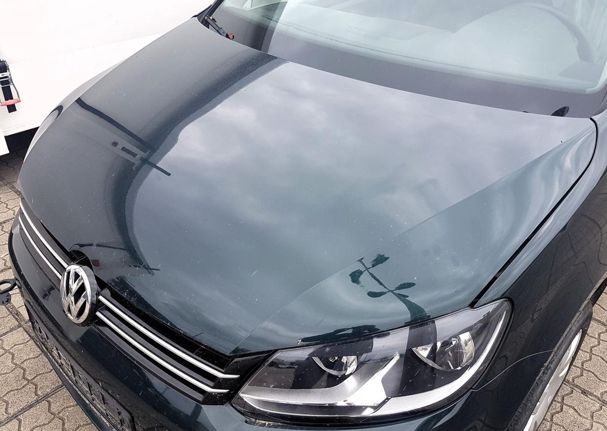 VW Touran 1T3 Motorhaube Frontklappe in LD6W Veneziengr&uuml;n Bj2013