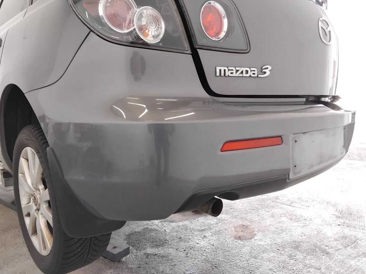 Mazda 3 BK orig Sto&szlig;f&auml;nger Sto&szlig;stange hinten 5t&uuml;rig Flie&szlig;heck BJ2008 graumetallic