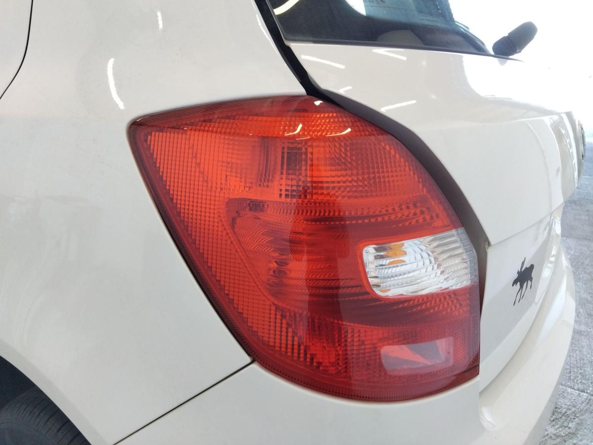 Skoda Fabia 2 5J original Rückleuchte Heckleuchte links Kombi Fließheck BJ2011