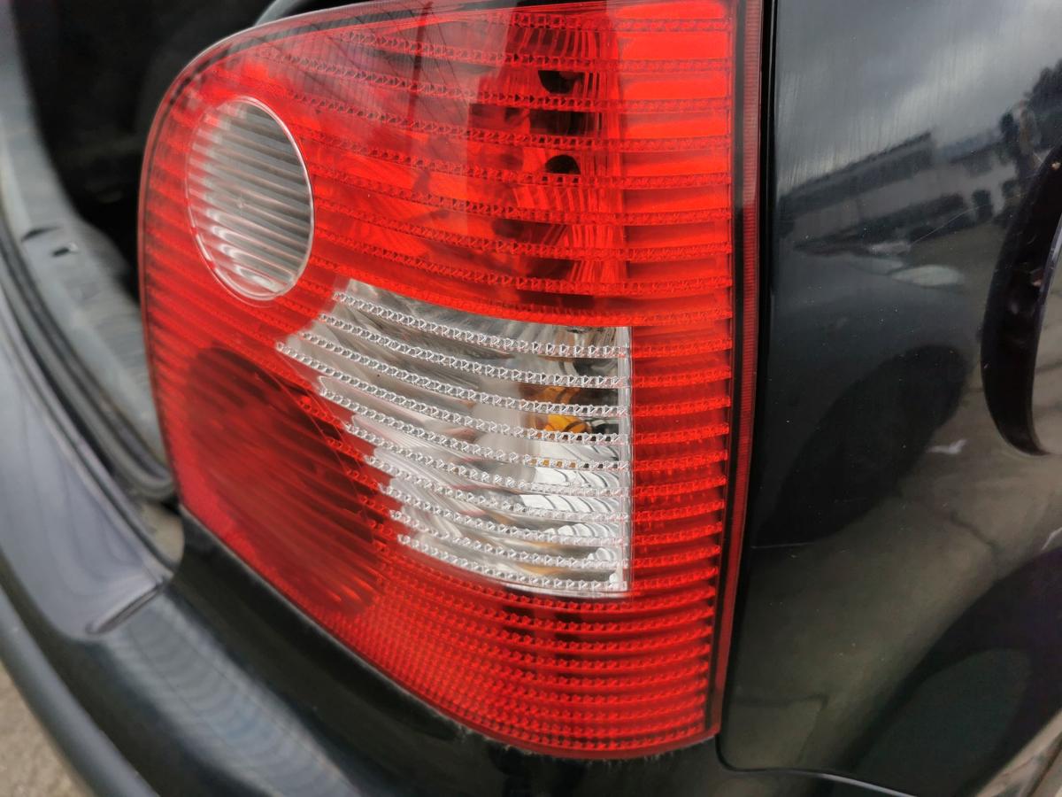 VW Polo 9N1 Rückleuchte Schlussleuchte Rücklicht Schlusslicht hinten rechts -05