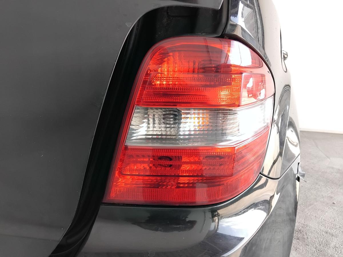 Mercedes ML164 original Rückleuchte Heckleuchte Schlussleuchte rechts BJ2006