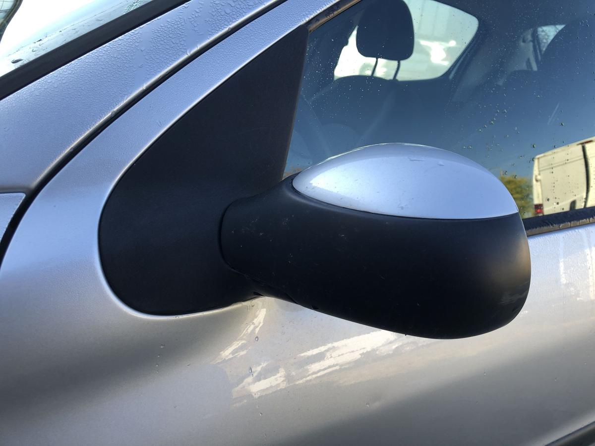 Peugeot 206+ Au&szlig;enspiegel links Seitenspiegel R&uuml;ckspiegel manuell EZR grau