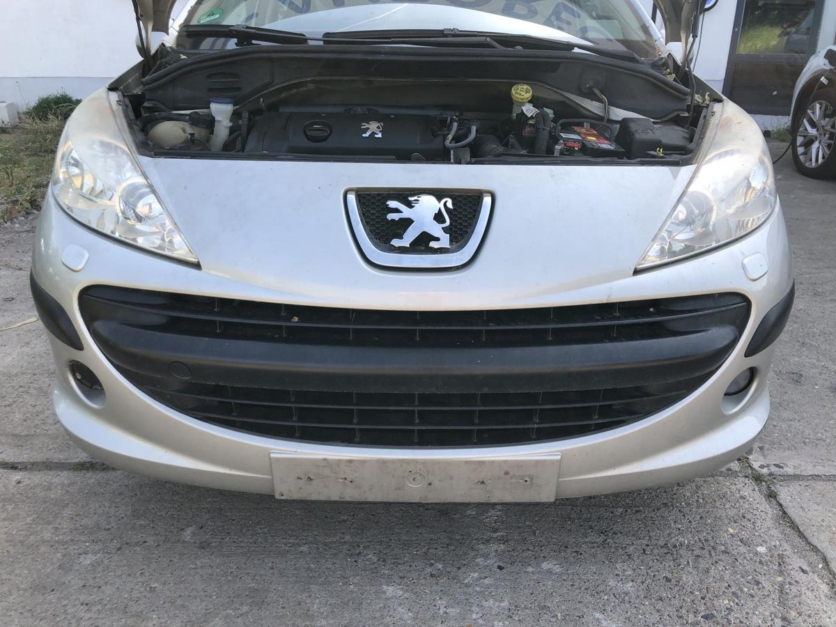Peugeot 207 SW Typ WE Sto&szlig;f&auml;nger vorn Frontsch&uuml;rze mit Nebel und SRA bsi 2009