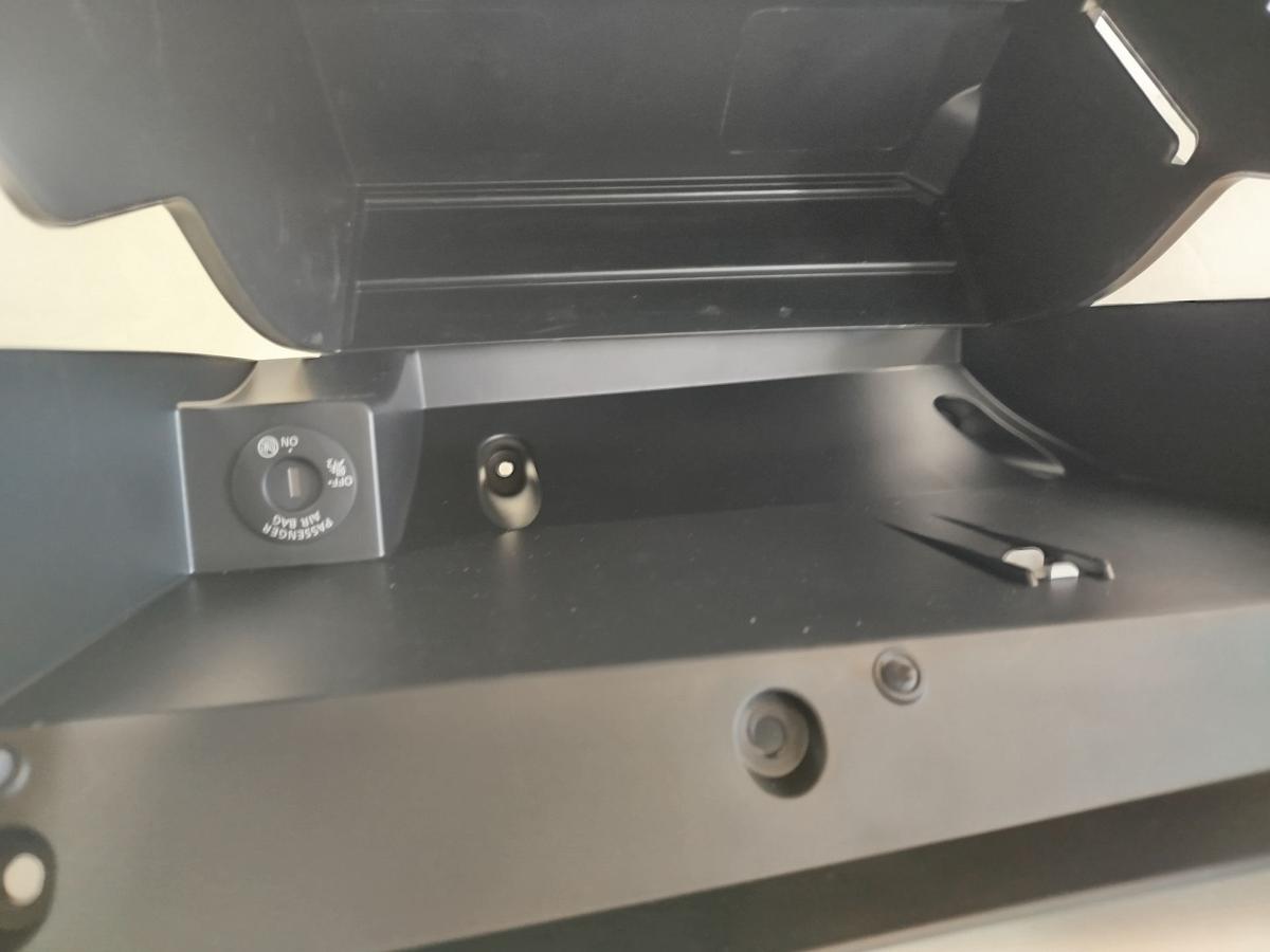 Nissan Qashqai J11 Handschuhfach Schalttafelkasten Handschuhkasten rechts