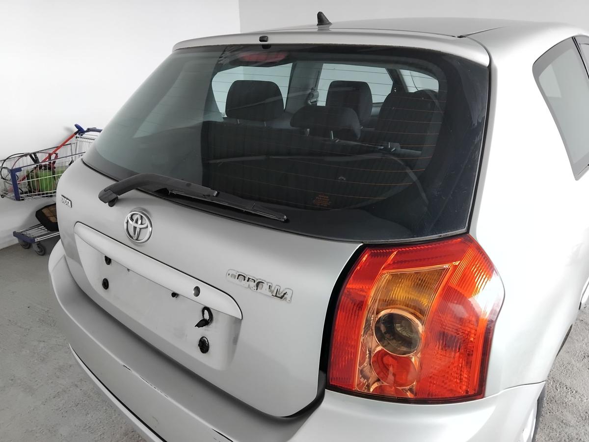 Toyota Corolla E12 Heckklappe mit Scheibe Fließheck englische Produktion BJ2004