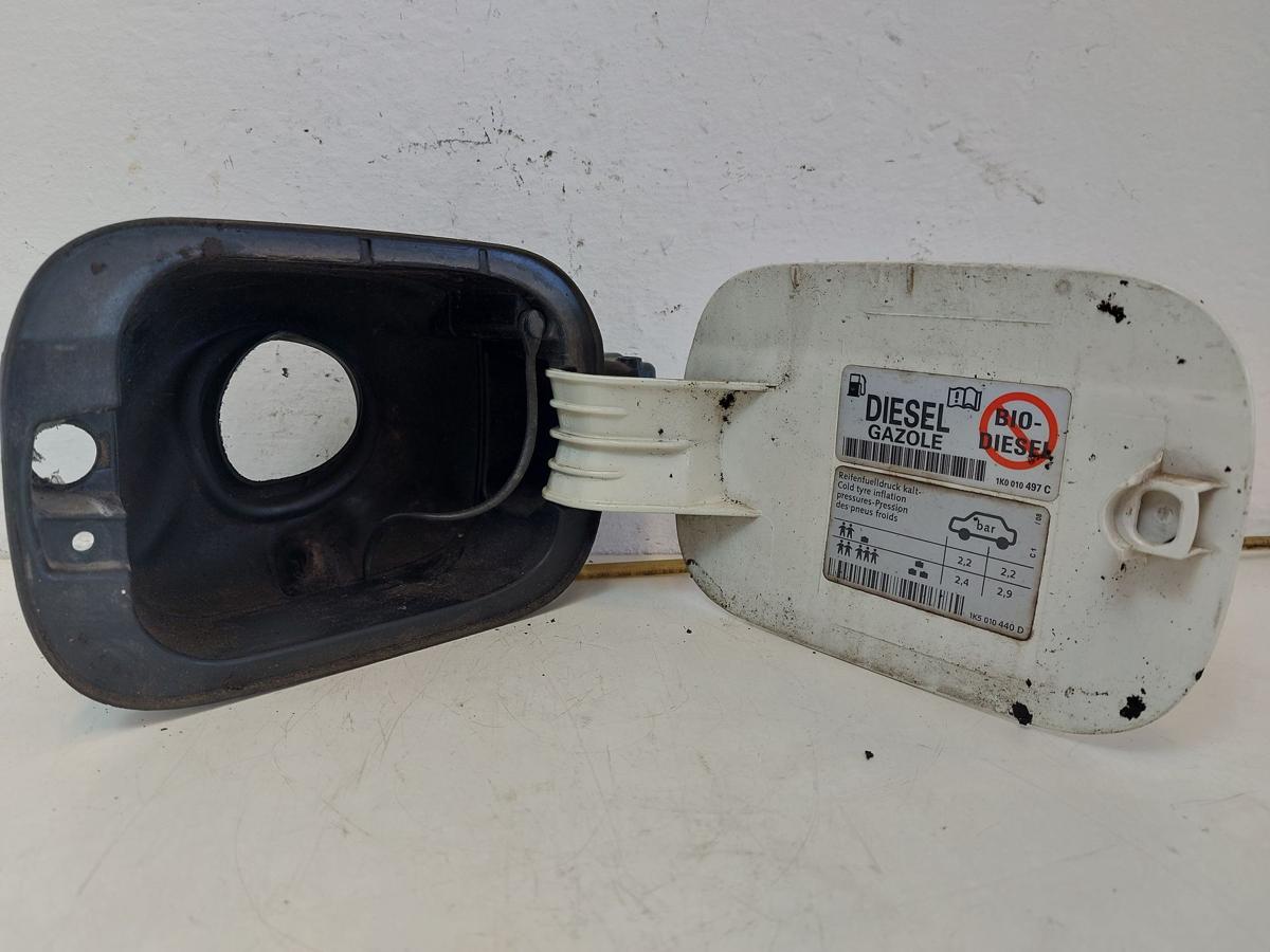VW Golf 5 Variant 1KM Tankklappe Tankdeckel Tankverschluss LR9A Campanellweiss