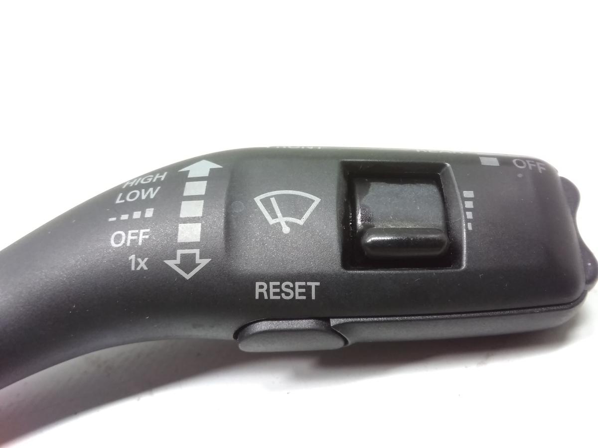 Audi A3 8P Facelift original Wischerschalter mit Bordcomputerfunktion Bj.2010