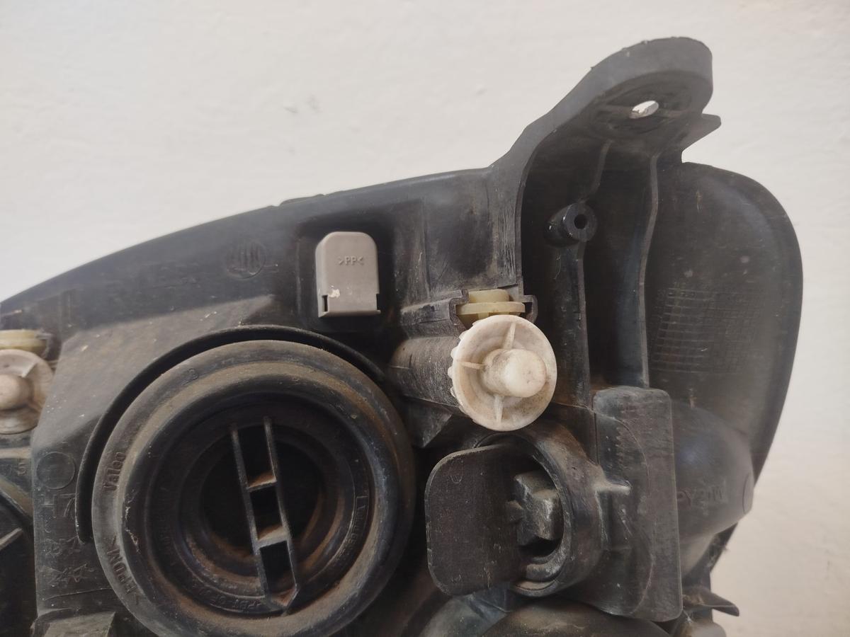 Opel Corsa C Scheinwerfer vorn rechts Hauptscheinwerfer Halogen Valeo OEM