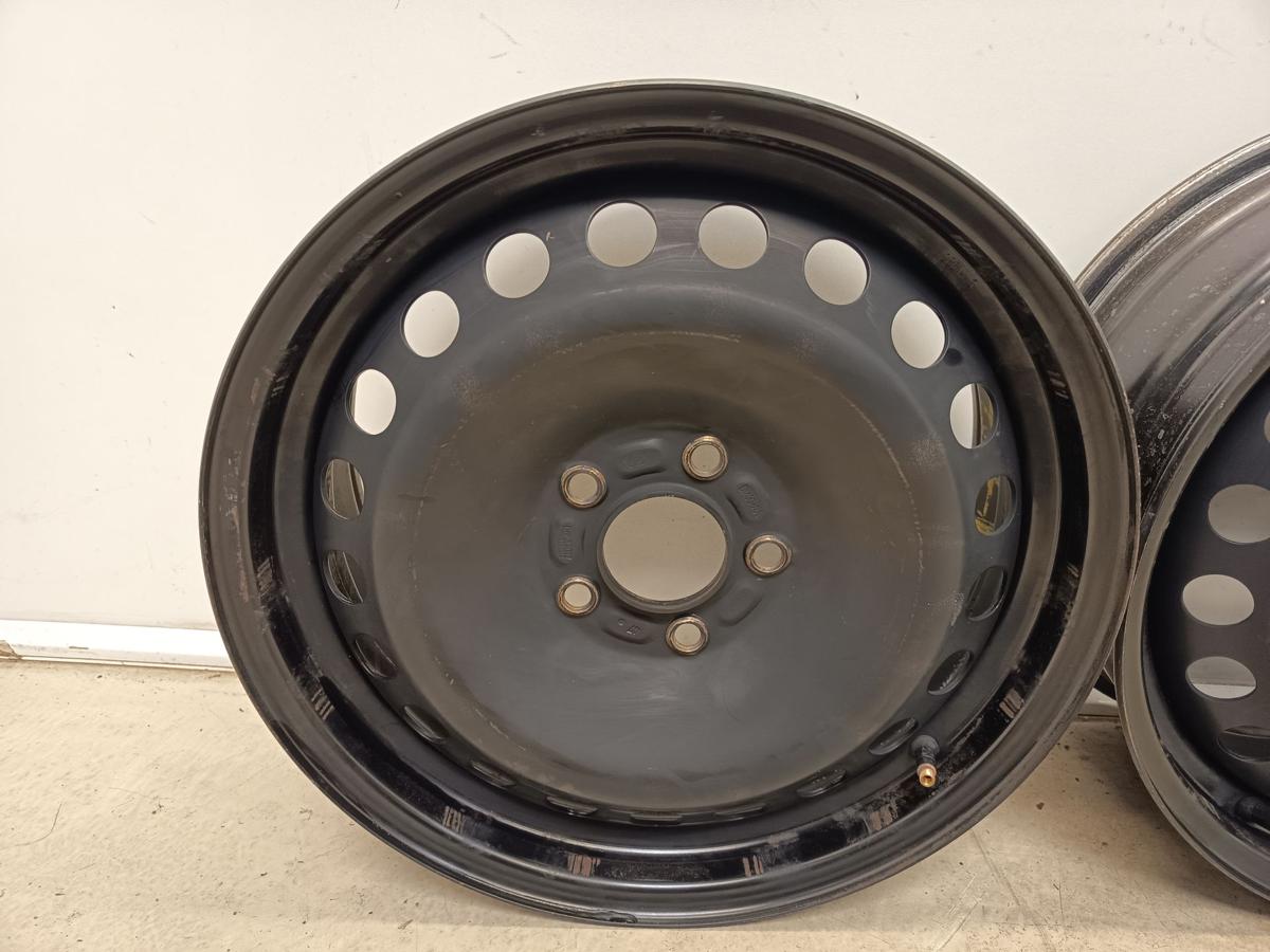 Ford Focus III Turnier original Satz Stahlfelgen 6,5x16 ET50 Bj 2015