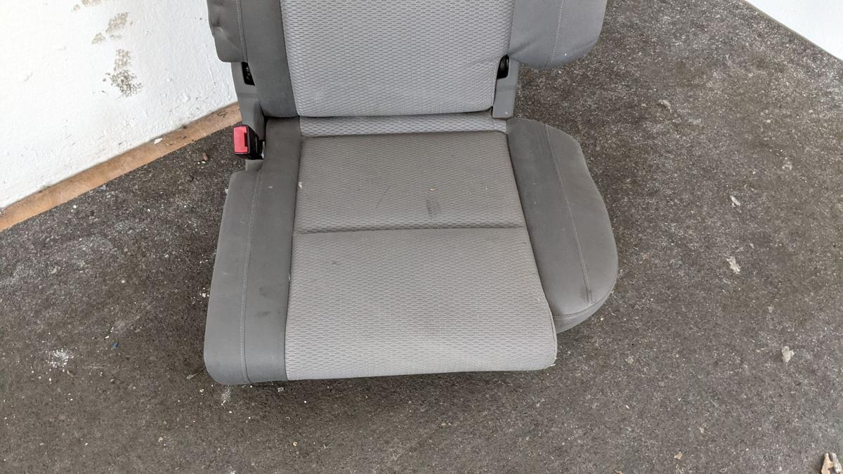 Audi A2 8Z Einzelsitz Sitz hinten links Stoff