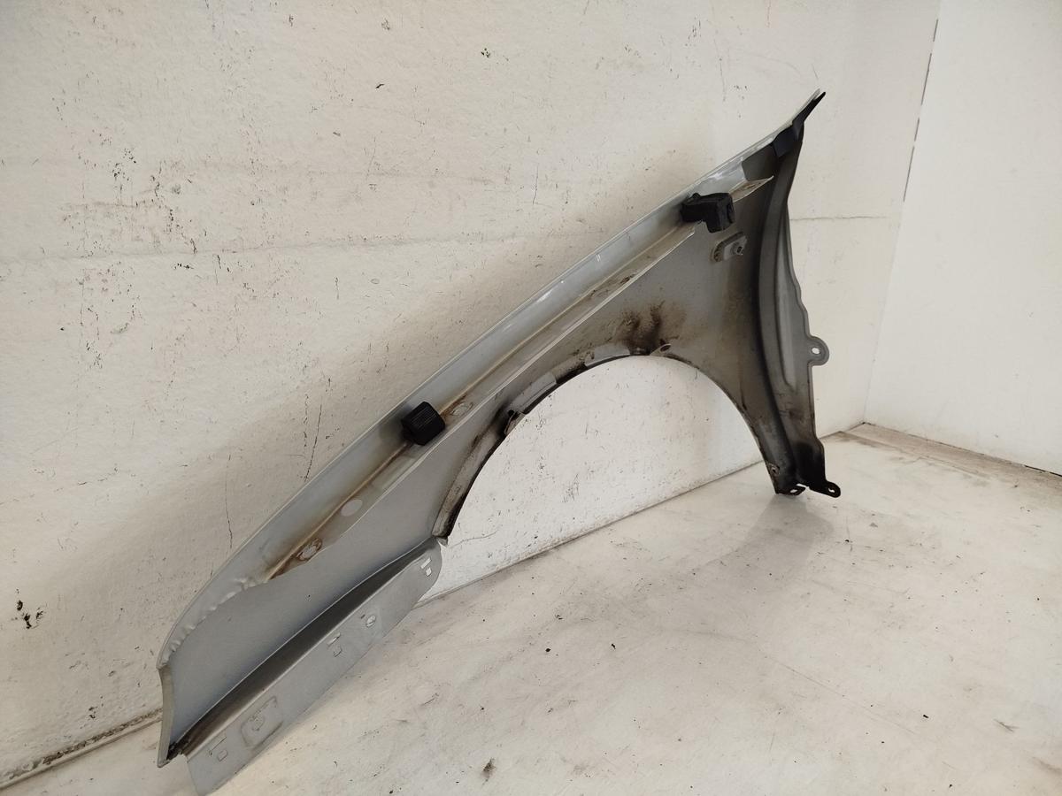 VW Golf 4 IV 1J Kotflügel Fender Seitenwand vorn rechts LB7Z Satinsilber