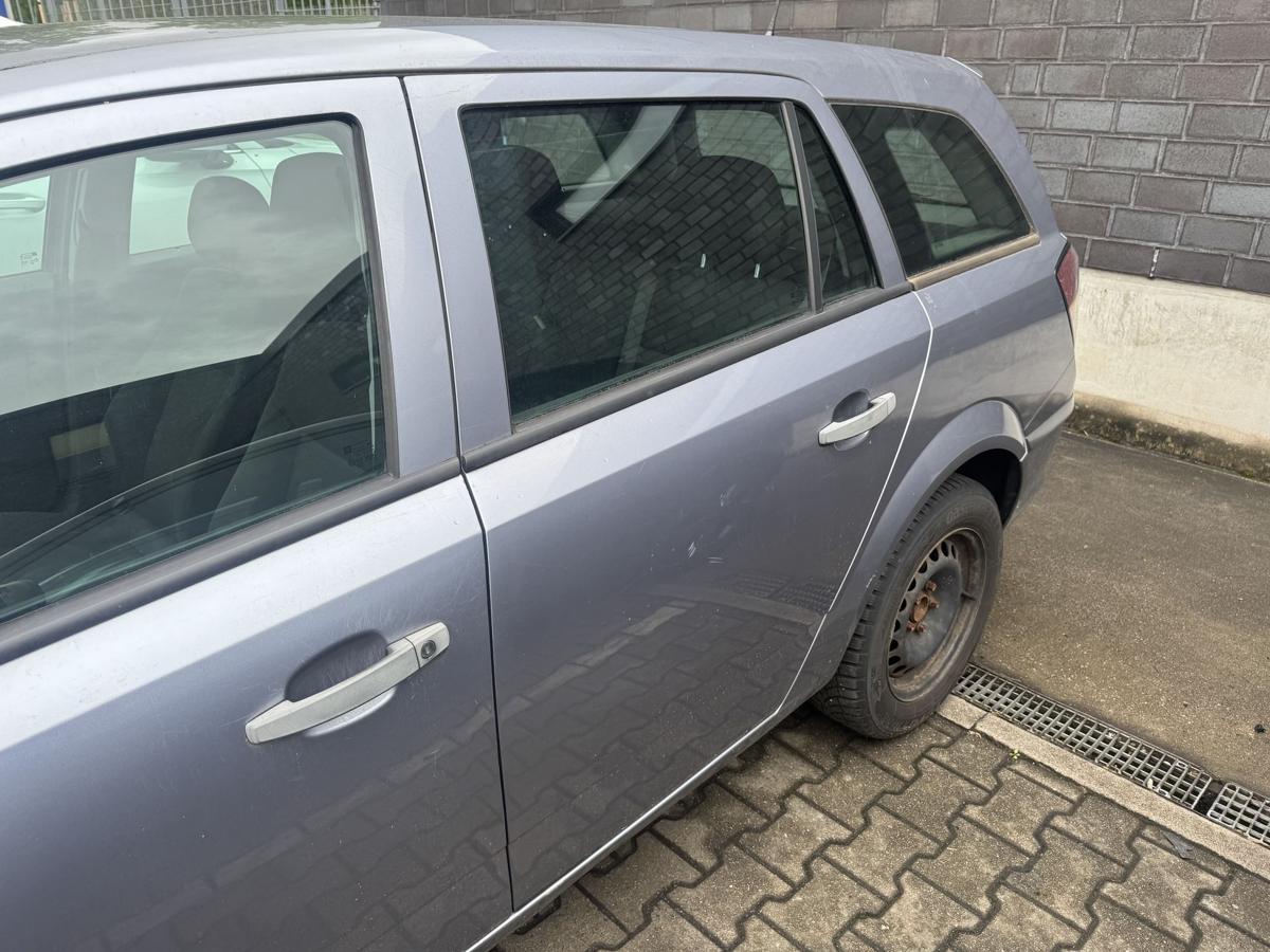 Opel Astra H original T&uuml;r hinten links Z163 Lichtsilber Kombi Rohbau Bj.2009