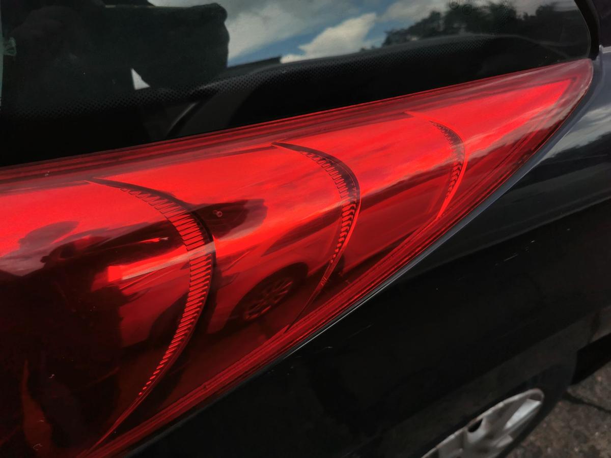Peugeot 207SW Rückleuchte Schlussleuchte Rücklicht Lampe hinten rechts Kombi SW