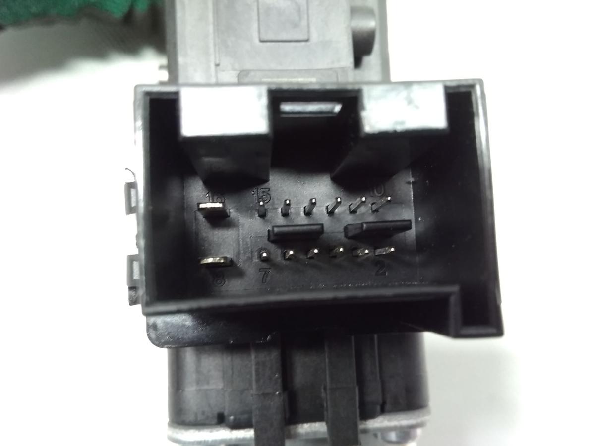 Seat Ibiza ST 6J original Fensterhebermotor vorn links 6R0959801N BJ2010