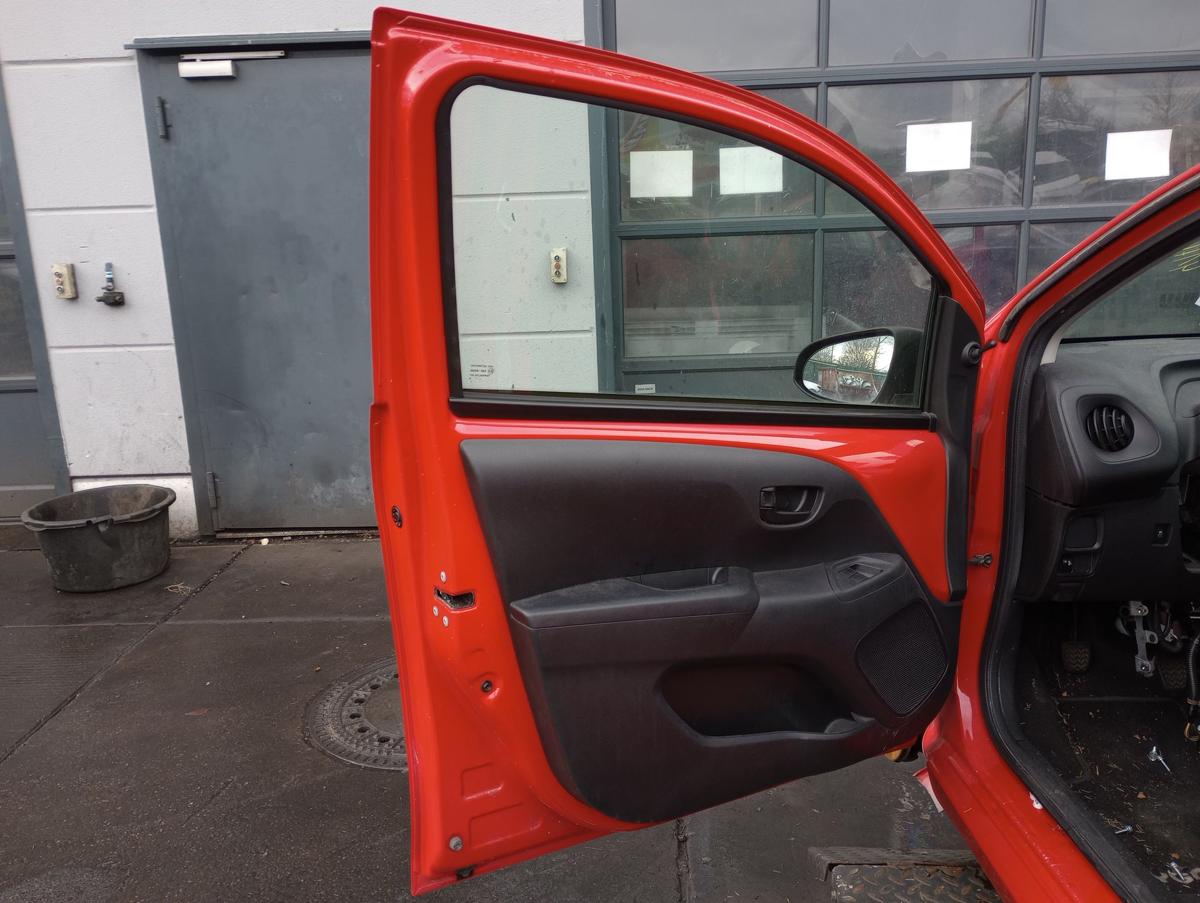 Toyota Aygo II original Tür vorn links Fahrer (Roh) 3P0 Vulkanrot Bj 2018