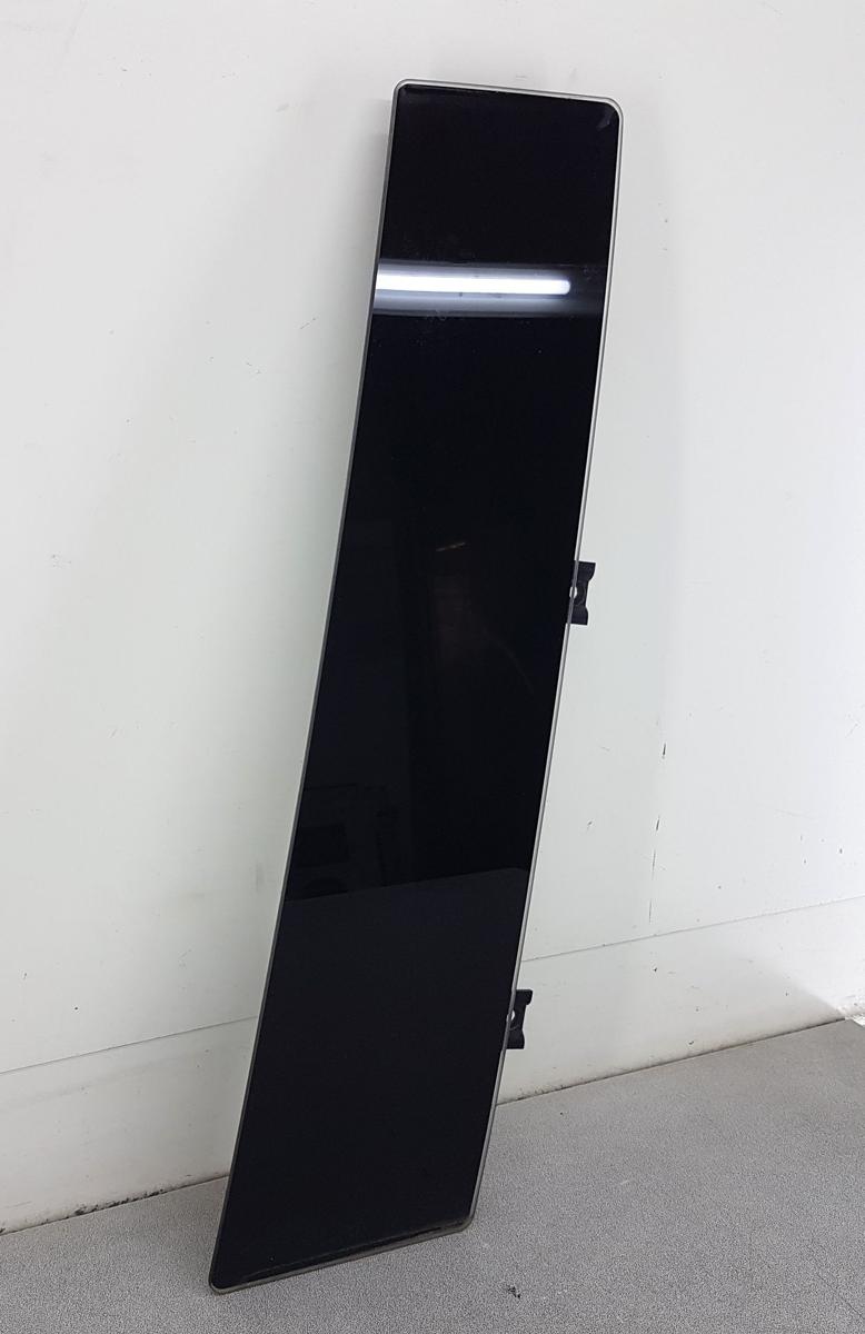 Tesla Model X Verkleidung B- S&auml;ule hinten links au&szlig;en Bj2022 1041357-00-C