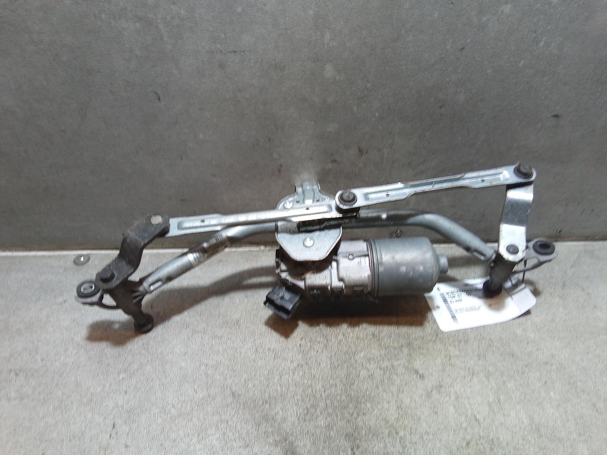 Peugeot 207CC Wischermotor Wischergestänge vorn 0390241970 BJ07-09