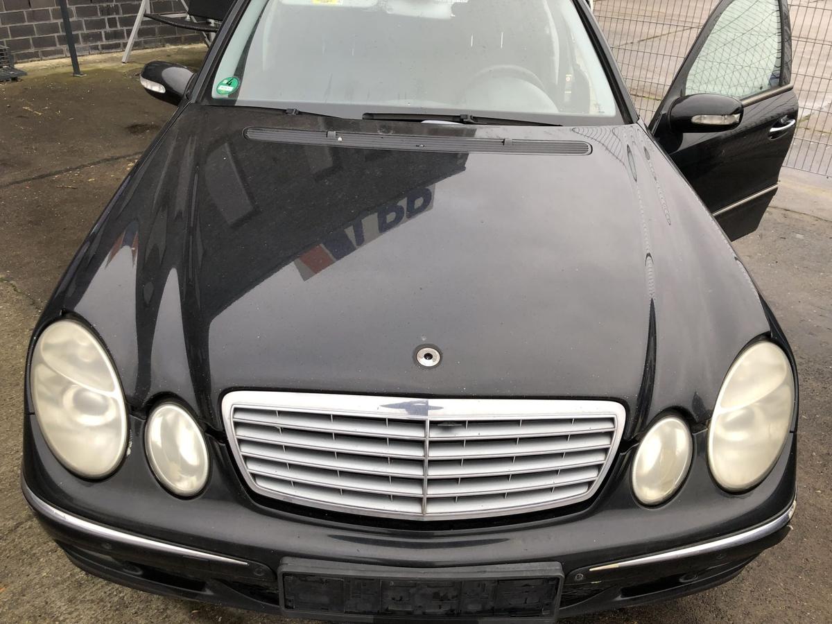 Mercedes W211 S211 E Klasse Motorhaube Bonnet besch&auml;digt ohne Grill schwarz