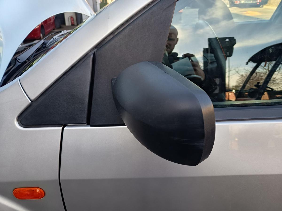 Ford Fiesta VI original Aussenspiegel links manuell unlackiert Bj 2006