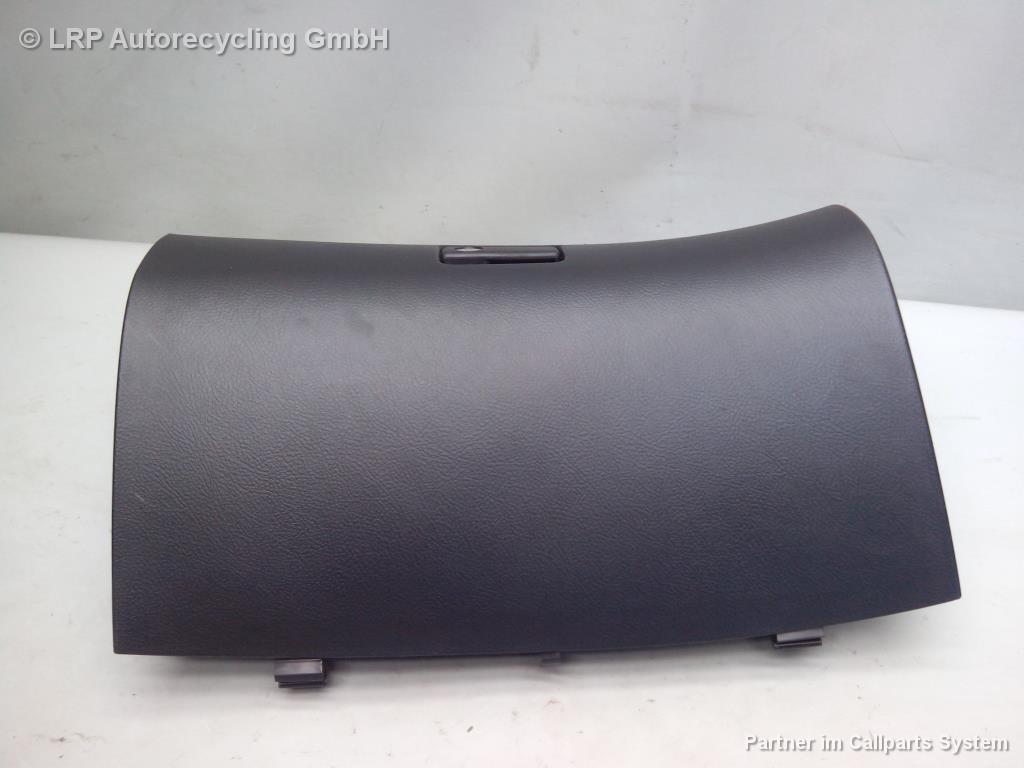 Toyota Avensis T25 BJ2004 Handschuhfach 5555005070