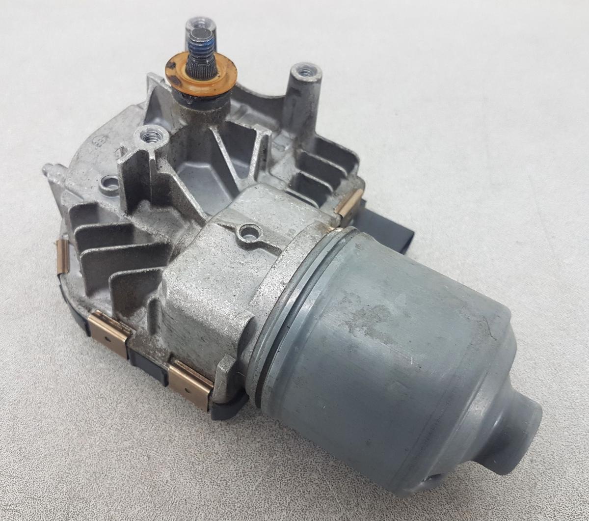 VW Golf VI Wischermotor vorn 5K1955119 1397220652 Bj2012 ohne Gestänge