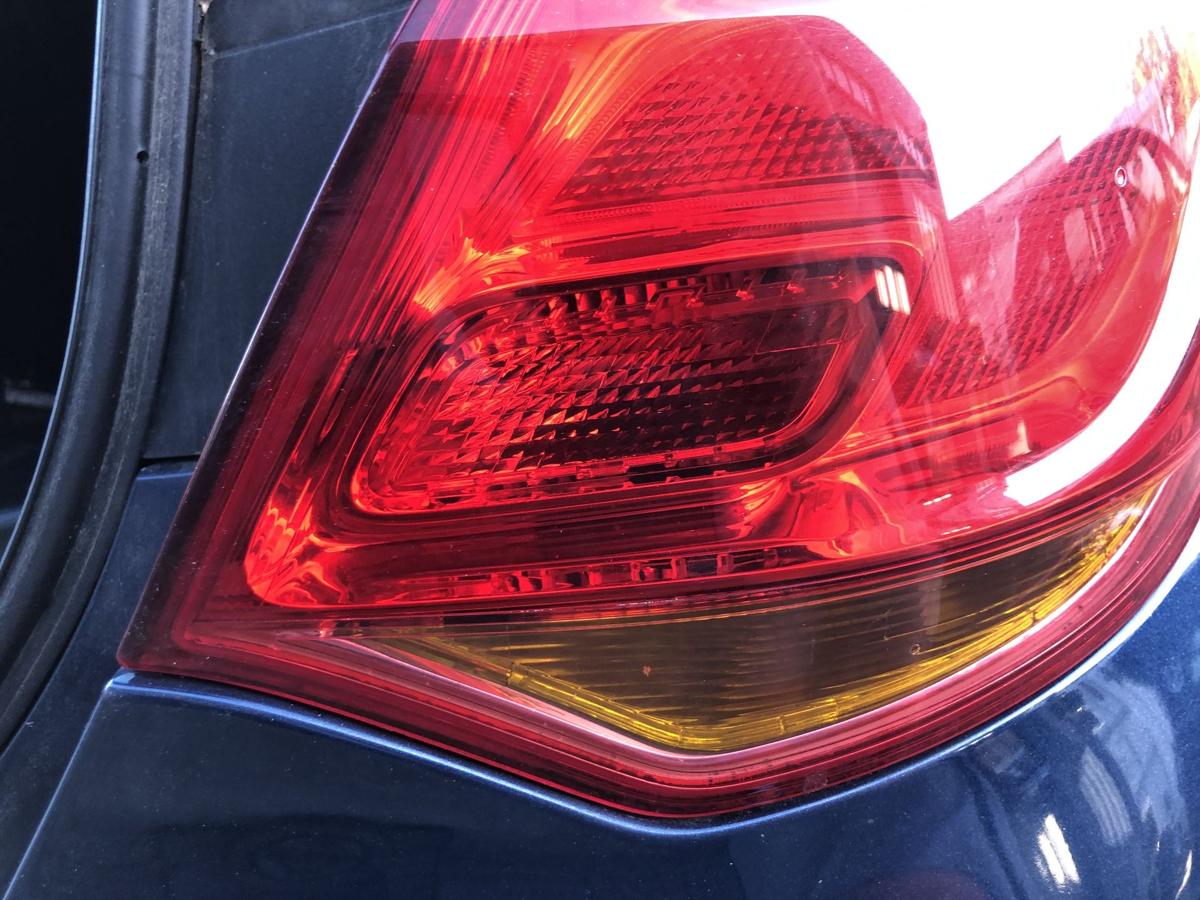 Opel Astra J Rückleuchte rechts Außenecke Rücklicht Heckleuchte Schlusslicht
