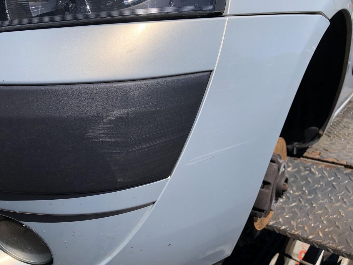 Renault Clio B Phase II original Stoßstange Fänger vorn MV632 Gris Boreal Bj2003