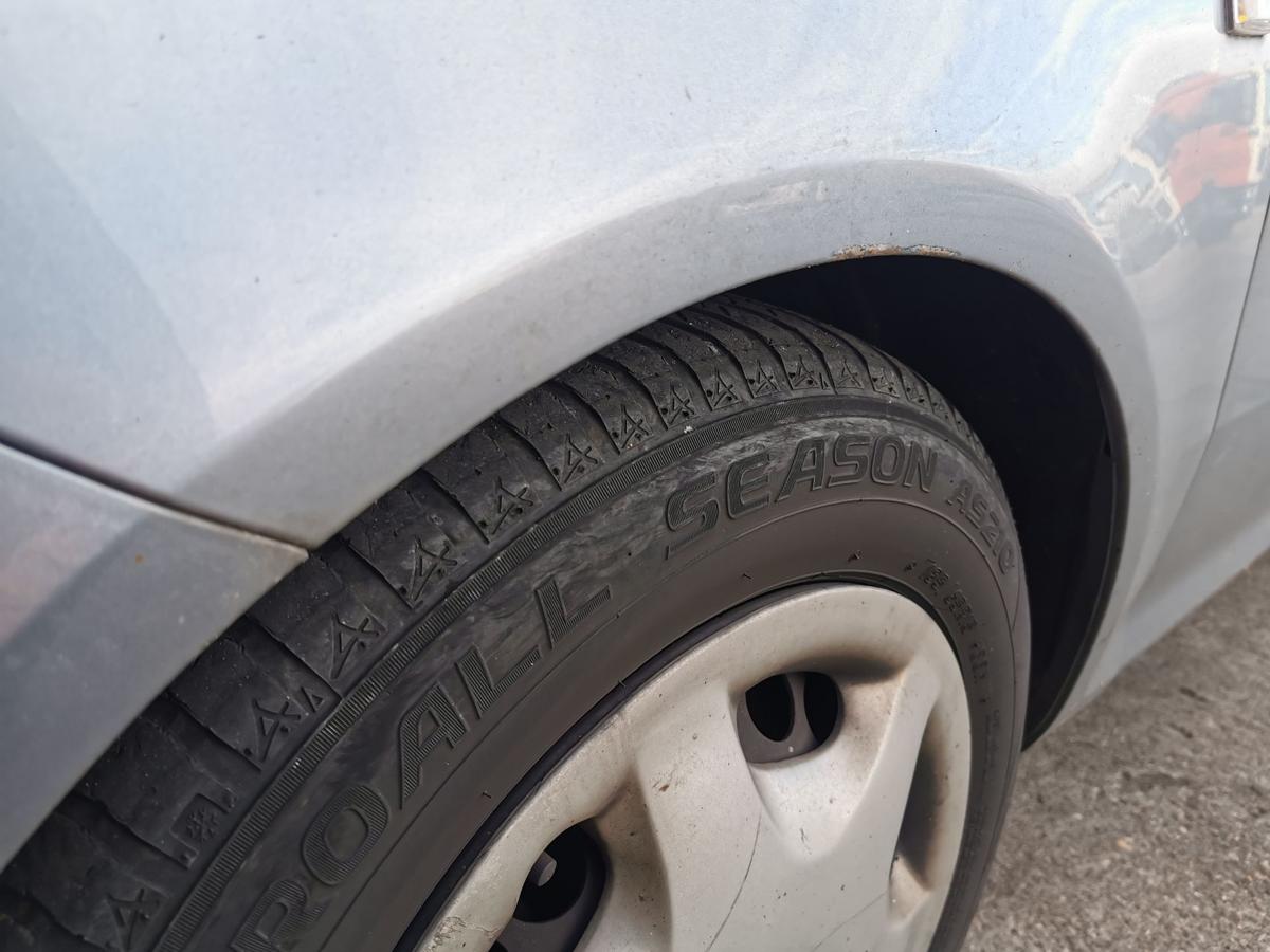 Opel Corsa D Kotflügel Fender Seitenwand vorn links Z163 Lichtsilber metallic