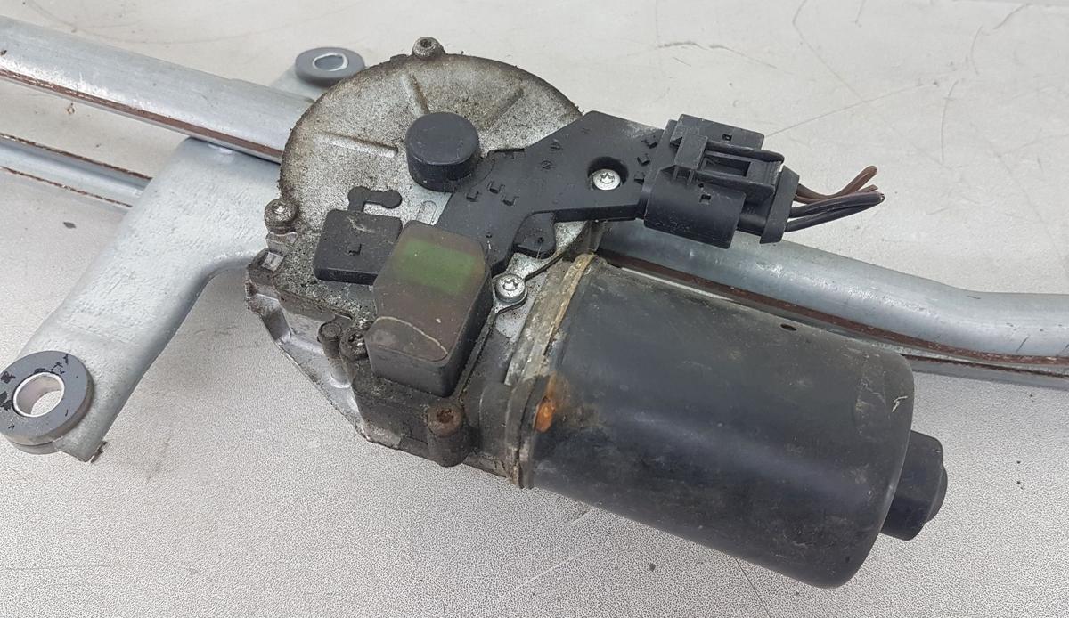 Mercedes Vito 639 Wischergestänge inkl Motor A6398200140 404751 Bj2005
