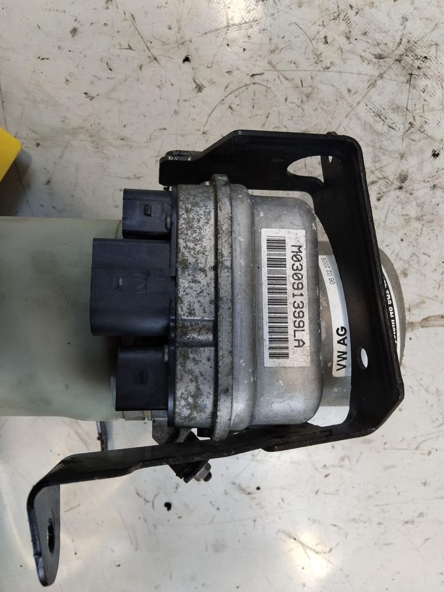 Skoda Fabia 2 5J original Servopumpe TRW elektrohydraulisch BJ2009