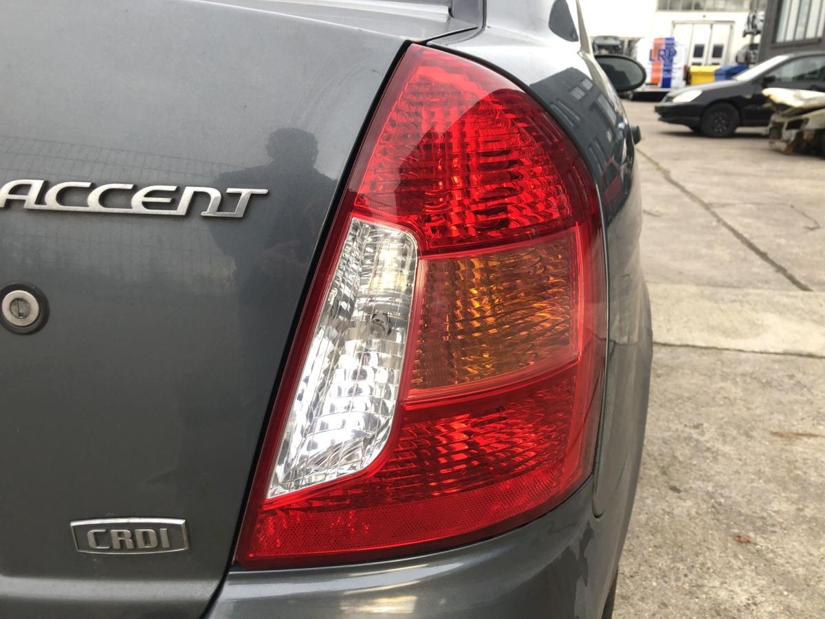 Rückleuchte rechts Rücklicht Schlusslicht 4 türig Hyundai Accent MC Limo