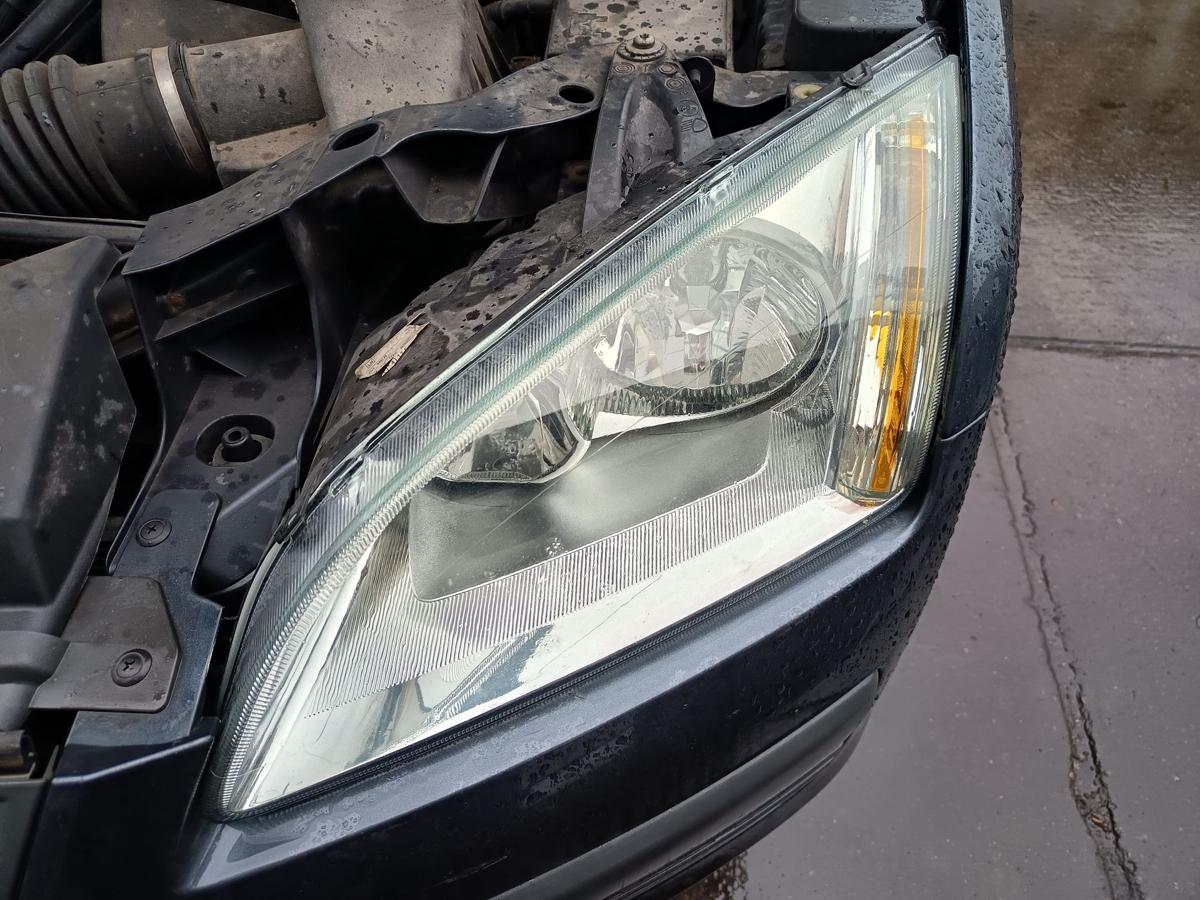 Ford Focus II DA3 original Scheinwerfer links Halogen Baujahr 2005