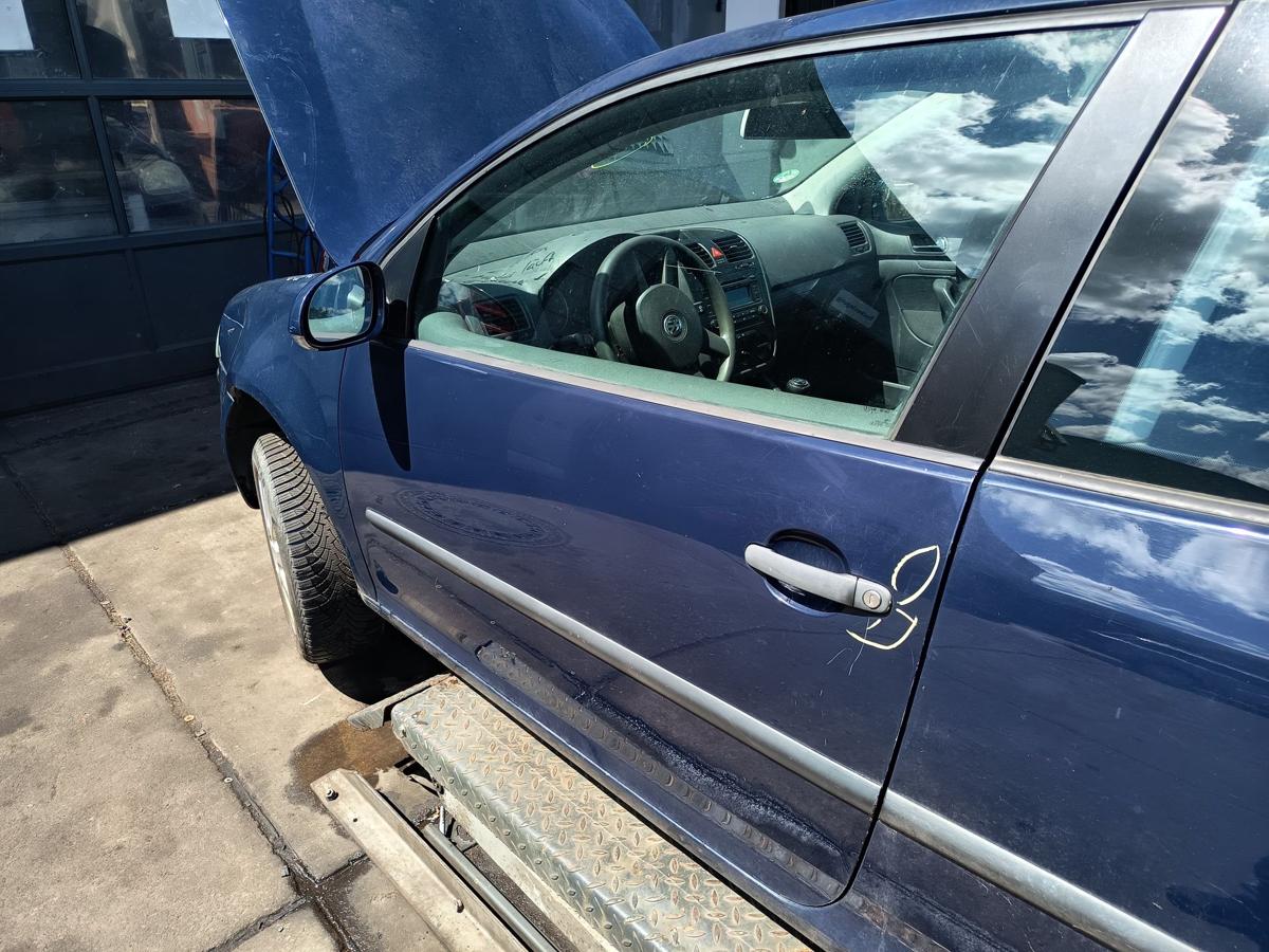 VW Golf V 3t&uuml;rer original Fahrert&uuml;r links Roh A5G Perlblau Bj 2003