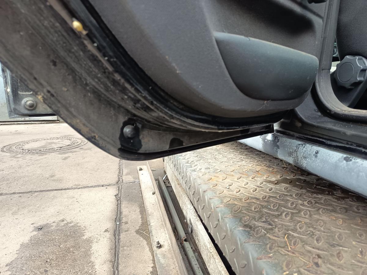Skoda Fabia 6Y Combi original T&uuml;r hinten links Fond F9R Black Magic Bj 2004