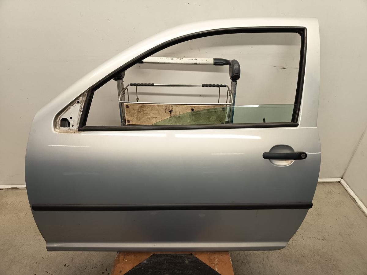 VW Golf IV original T&uuml;r links Fahrert&uuml;r LB7Z Satinsilber Metallic Baujahr 1999
