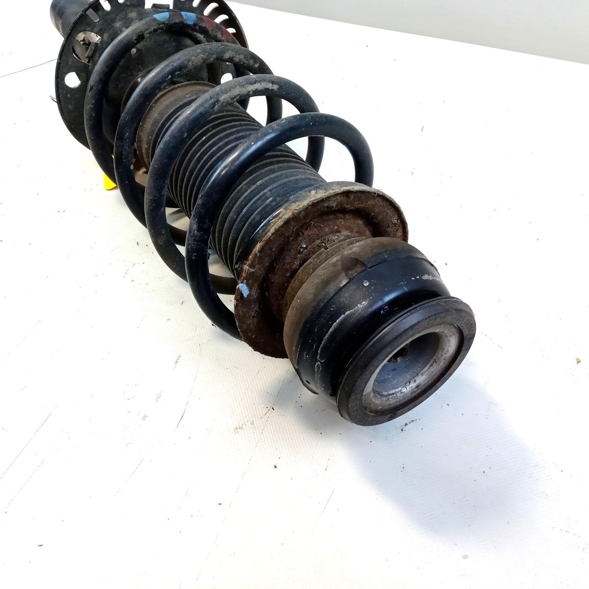 Skoda Fabia 5J original Federbein Sto&szlig;d&auml;mpfer vorn rechts 1.2 44kw CGPB BJ2013