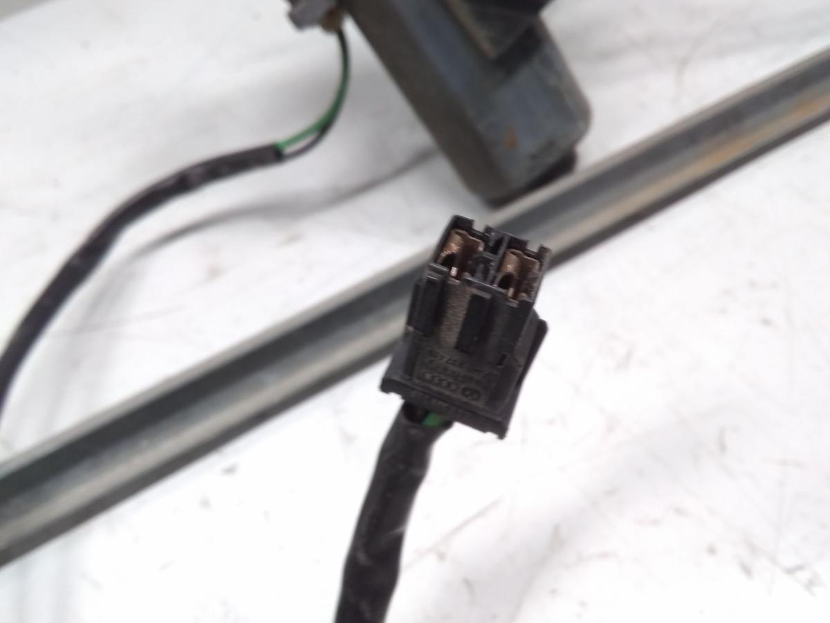 Audi Cabrio 8G original Fensterheber vorn rechts elektrisch Bj.1997