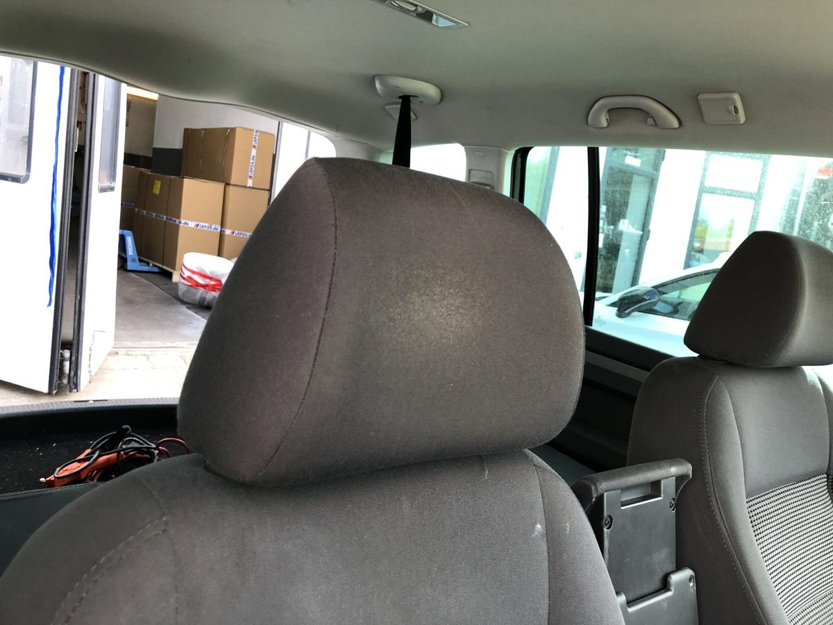 VW Touran 1T 1T1 Sitz vorn rechts Beifahrersitz mit Sitzkonsole Stoff Heizung
