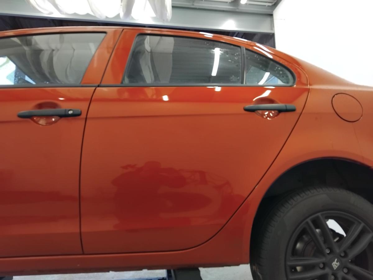 Mitsubishi Lancer 8 CY0 T&uuml;r hinten links BJ2015 P26B Karminrot