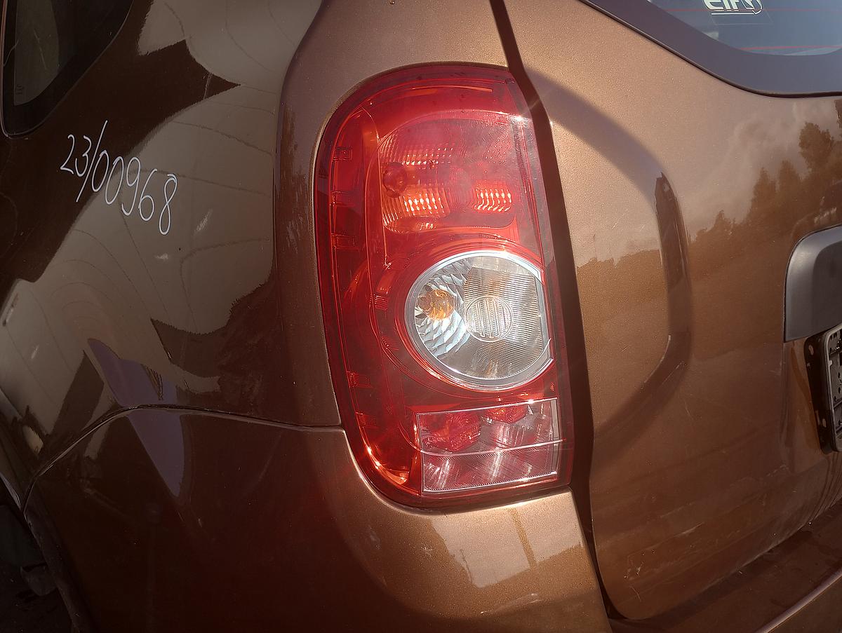 Dacia Duster orig Rückleuchte links Heckleuchte bis 2013